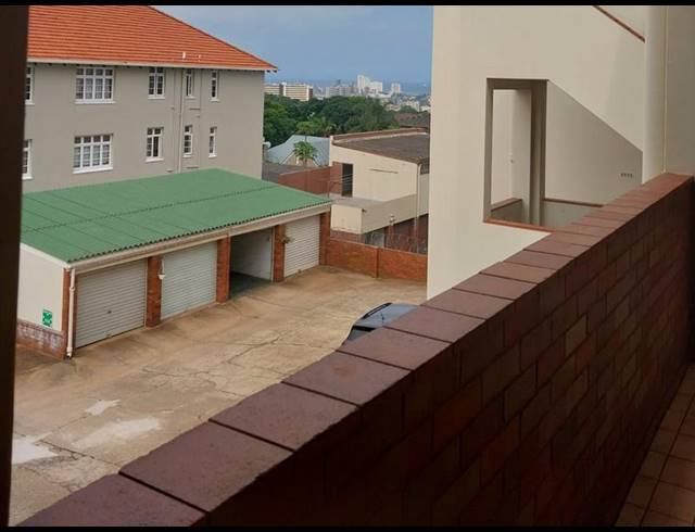 2 BEDROOM PROPERTY TO RENT IN GLENWOOD